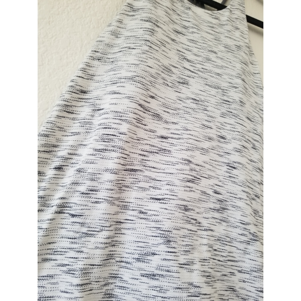 LULULEMON Raise the Barre Tank Top - Picture 6 of 11